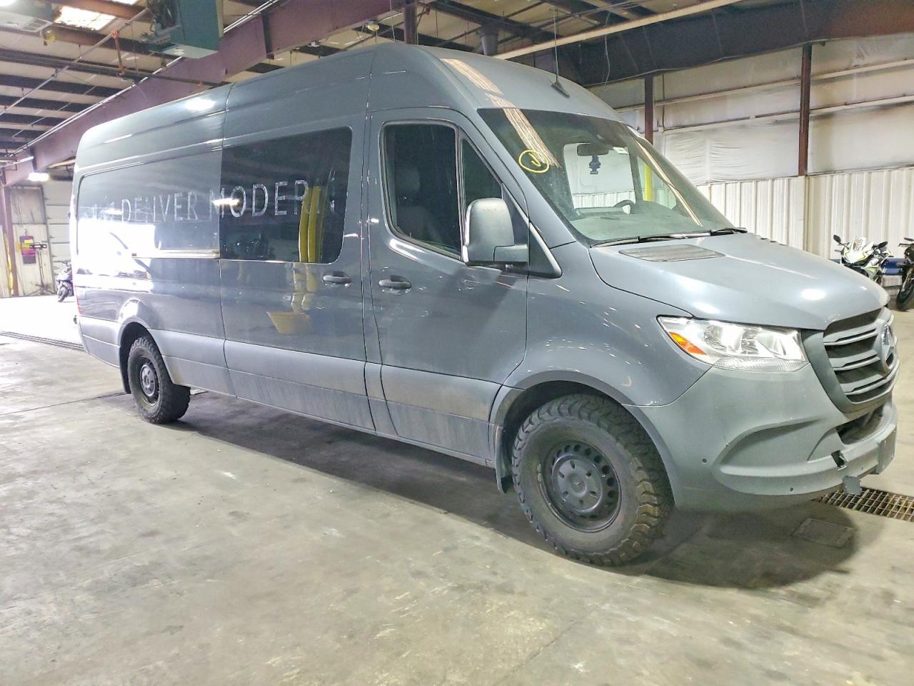 2021 Mercedes-Benz Sprinter 2500