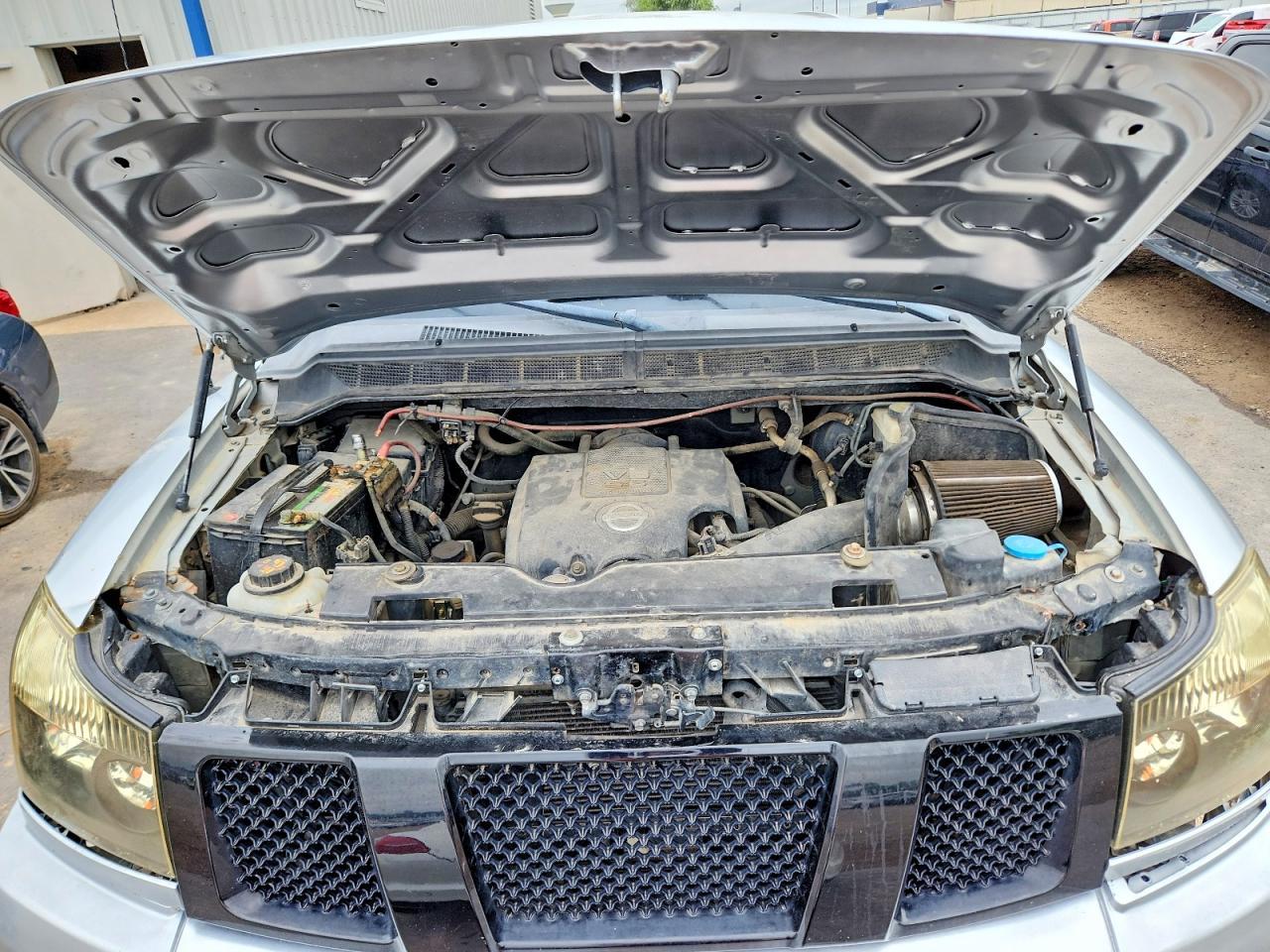 2010 Nissan Titan SE