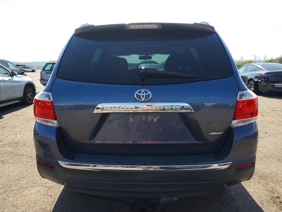 2012 Toyota Highlander se
