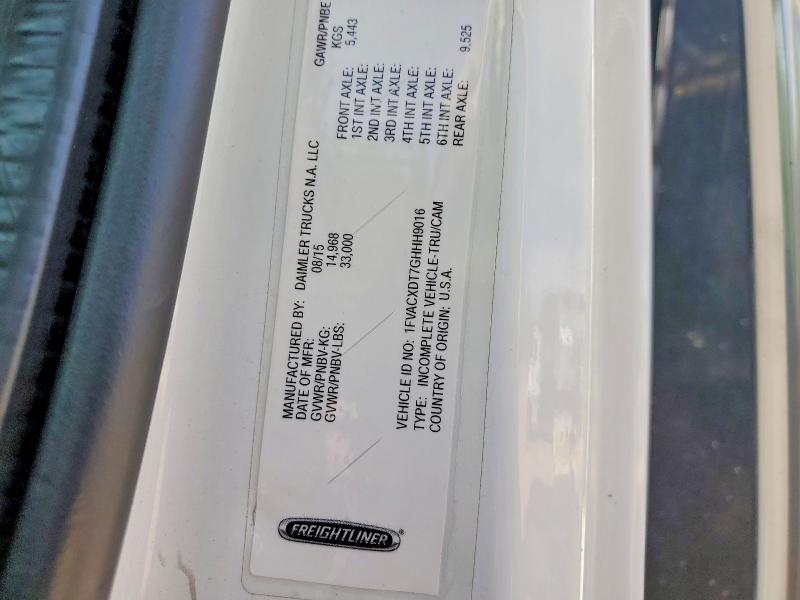 2016 Freigliner 2016 Freightliner Business Class M2 Flatbed Truck