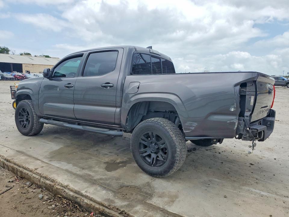 2016 Toyota Tacoma SR