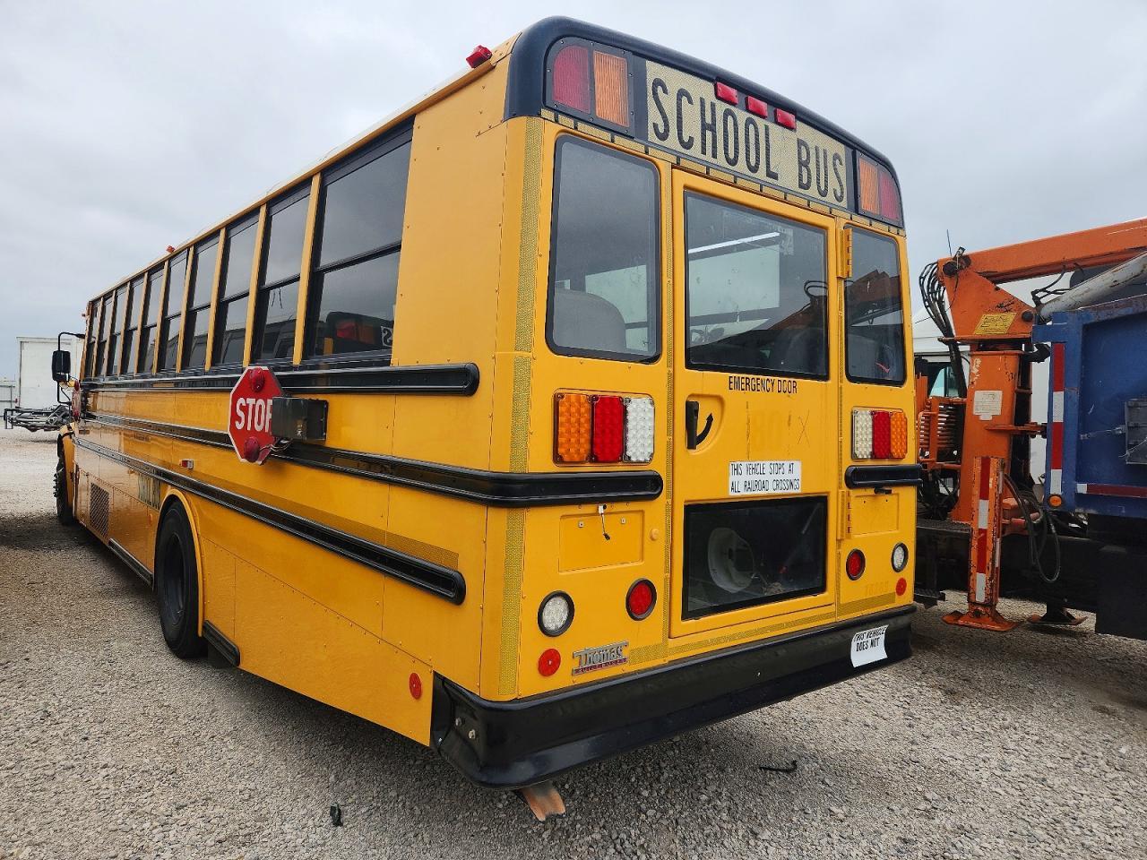 2011 Thomas SAF-T-LINER C2-School Bus
