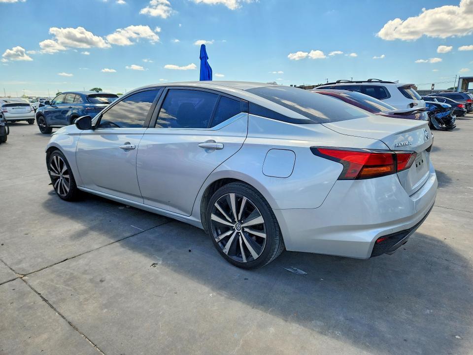 2021 Nissan Altima 2.5 sr