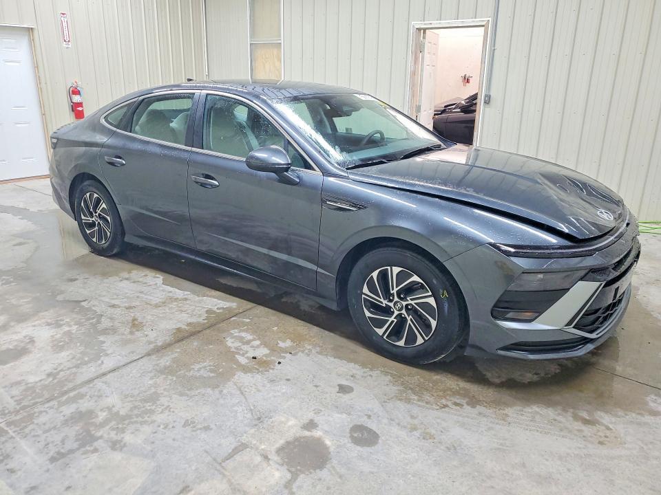 2026 Hyundai Sonata Hybrid Blue