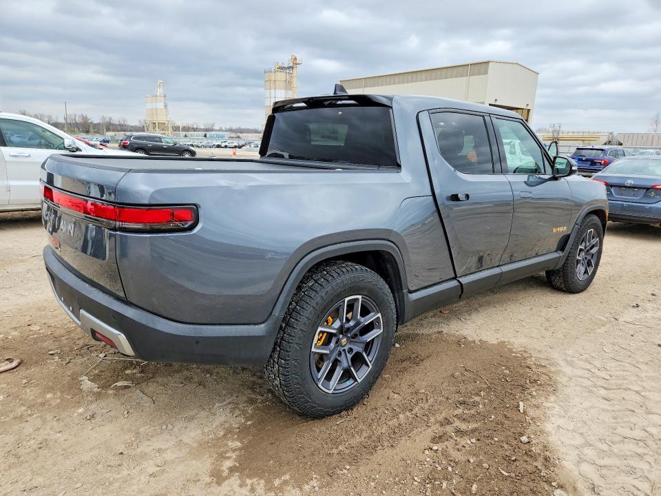 2022 Rivian R1T Adventure