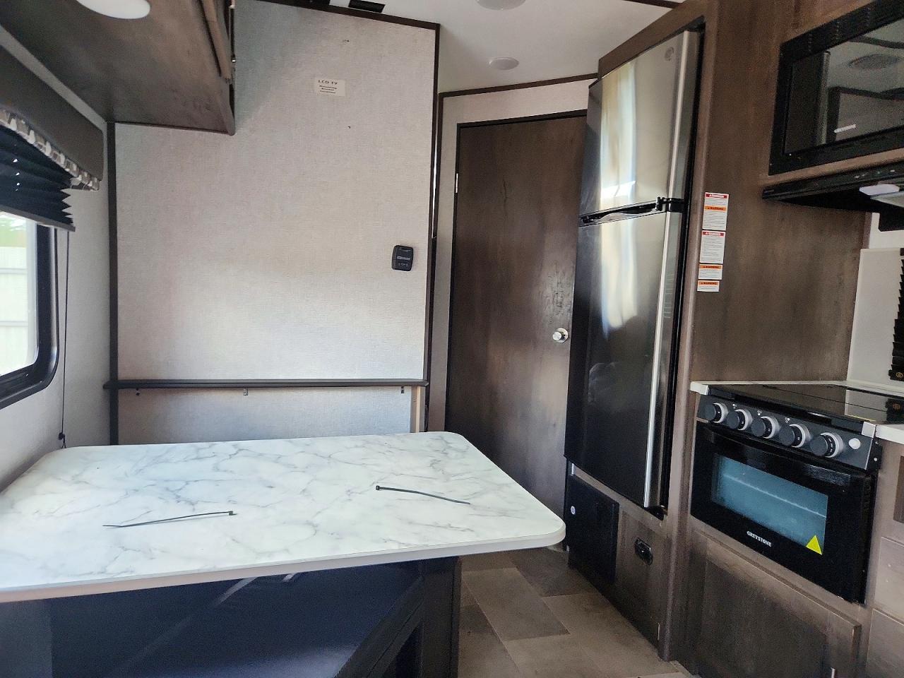 2021 Keystone Coleman Camper