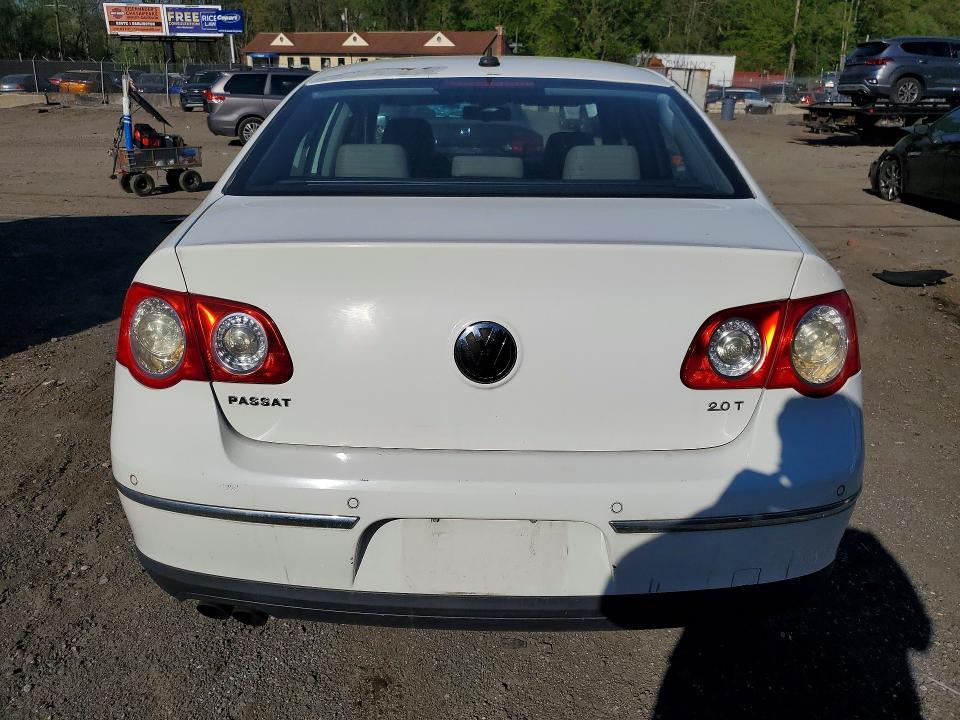 2008 Volkswagen Passat lux