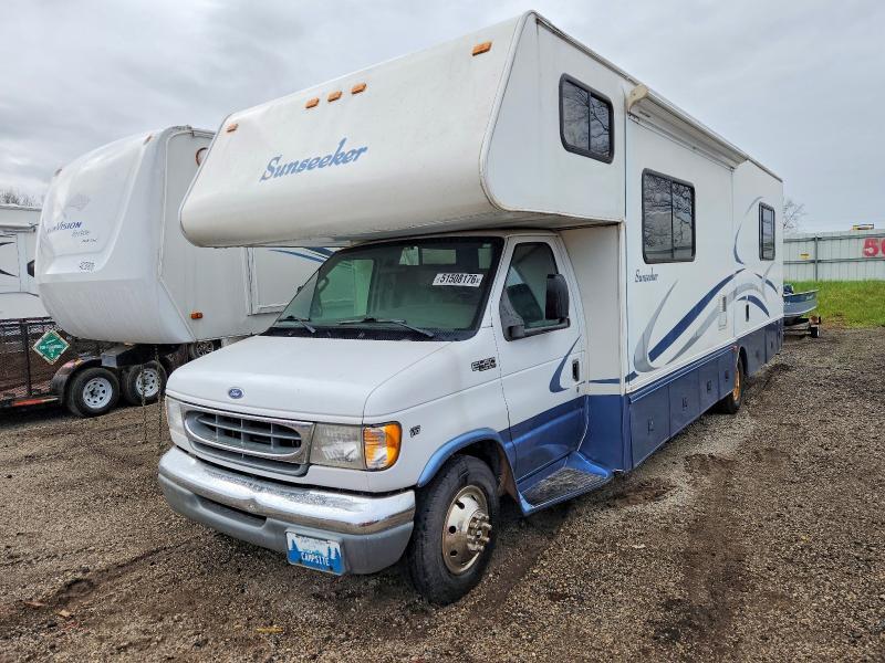 2001 Ford Econoline E450 Super Duty Cutaway Van