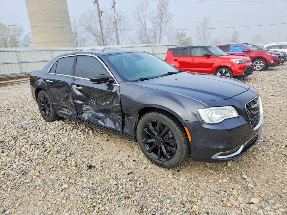 2018 Chrysler 300 Limited