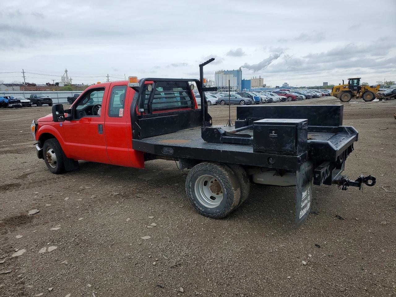 2016 Ford F350 Super Duty Flatbed Truck