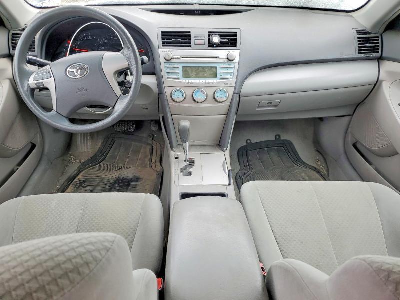 2009 Toyota Camry le