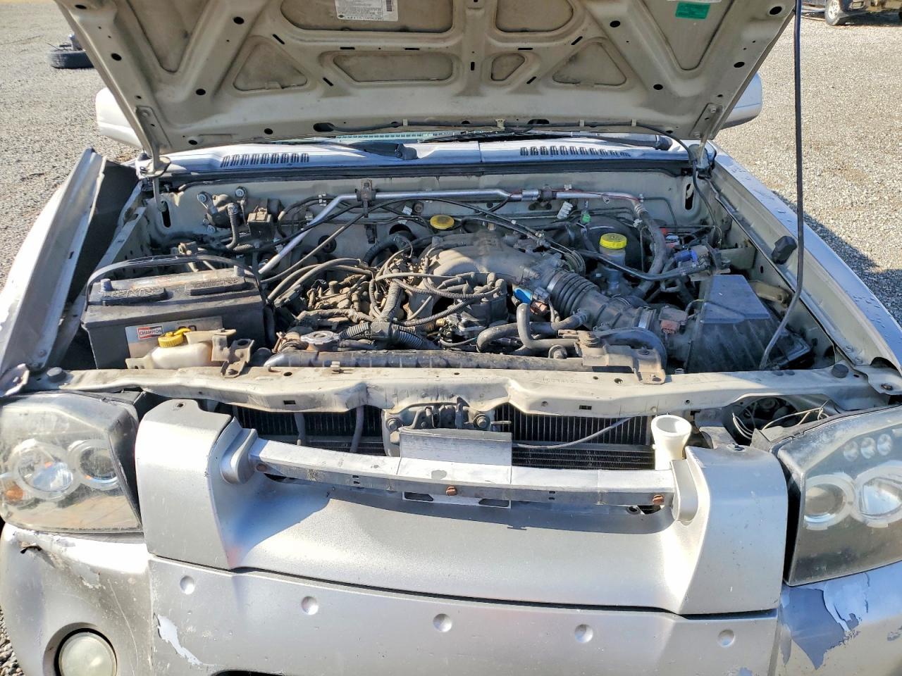 2001 Nissan Frontier XE