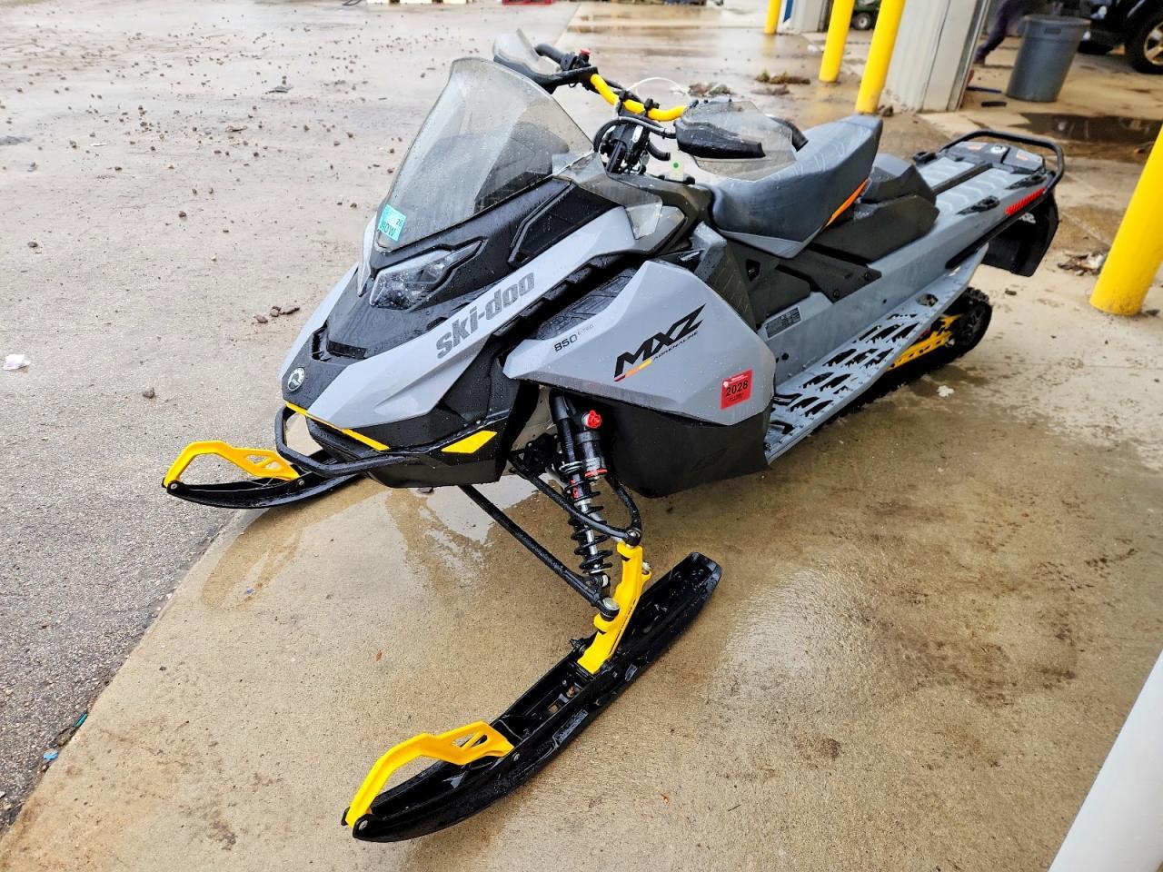 2025 Skidoo MKZ Adrenaline With