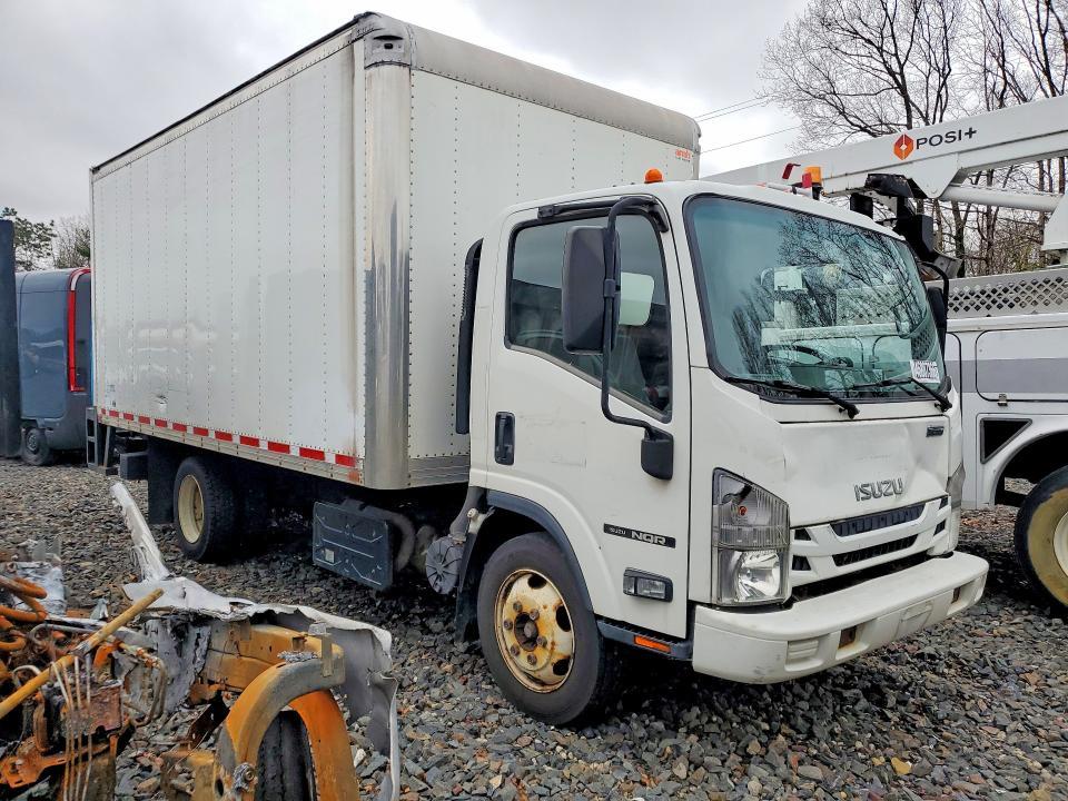 2018 Isuzu NQR BOX Truck