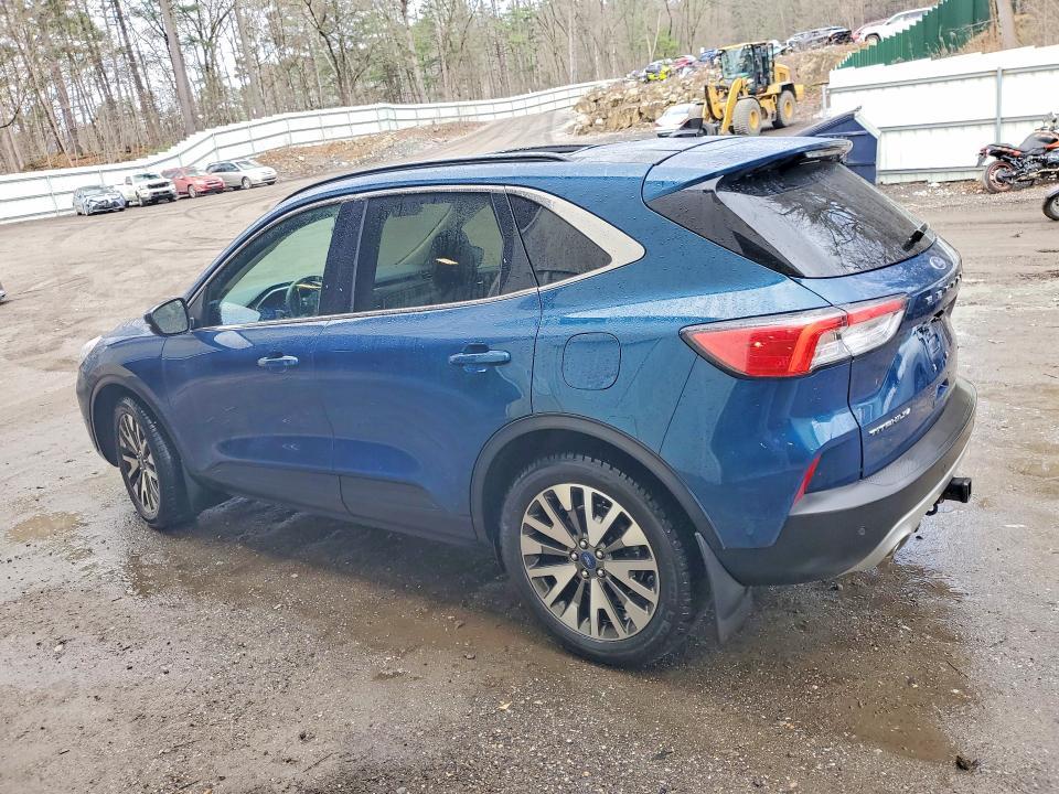 2020 Ford Escape Titanium