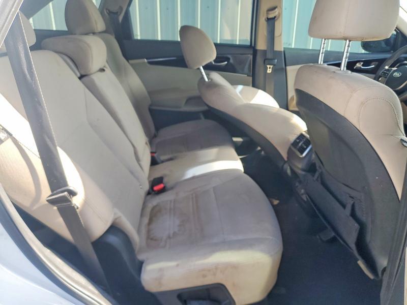 2019 KIA Sorento lx V6