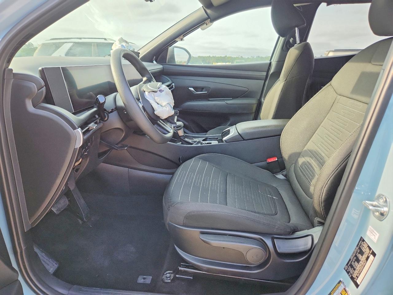 2025 Hyundai Santa Cruz SE