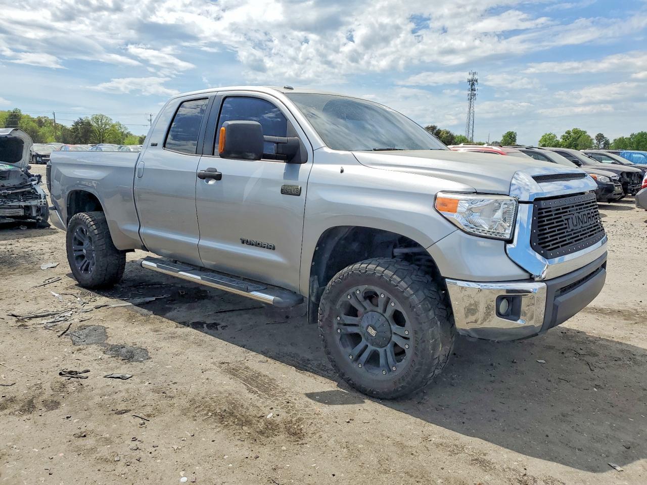2014 Toyota Tundra SR5