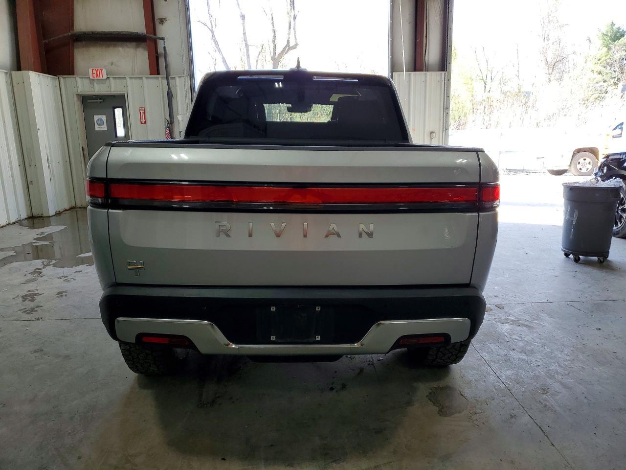 2022 Rivian R1T Adventure