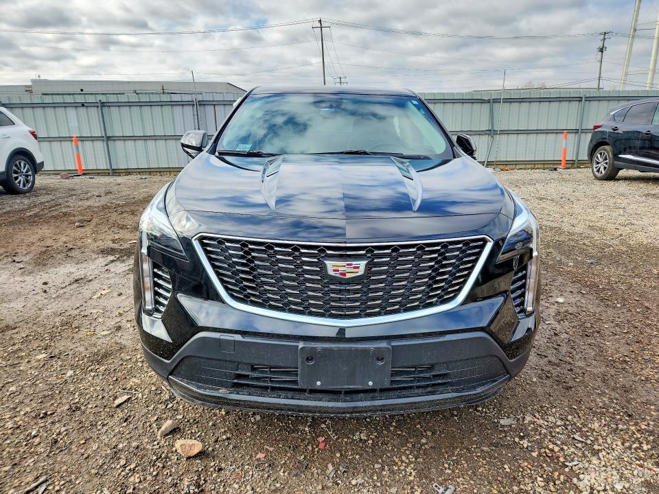 2022 Cadillac XT4 Luxury