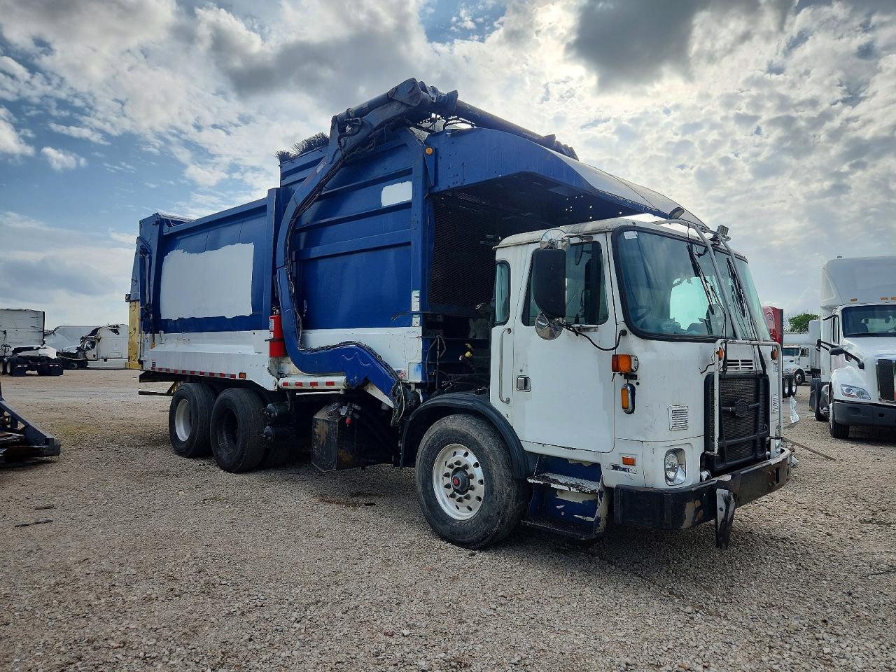 2015 Autocar Llc 2015 Autocar Xpeditor Refuse Truck