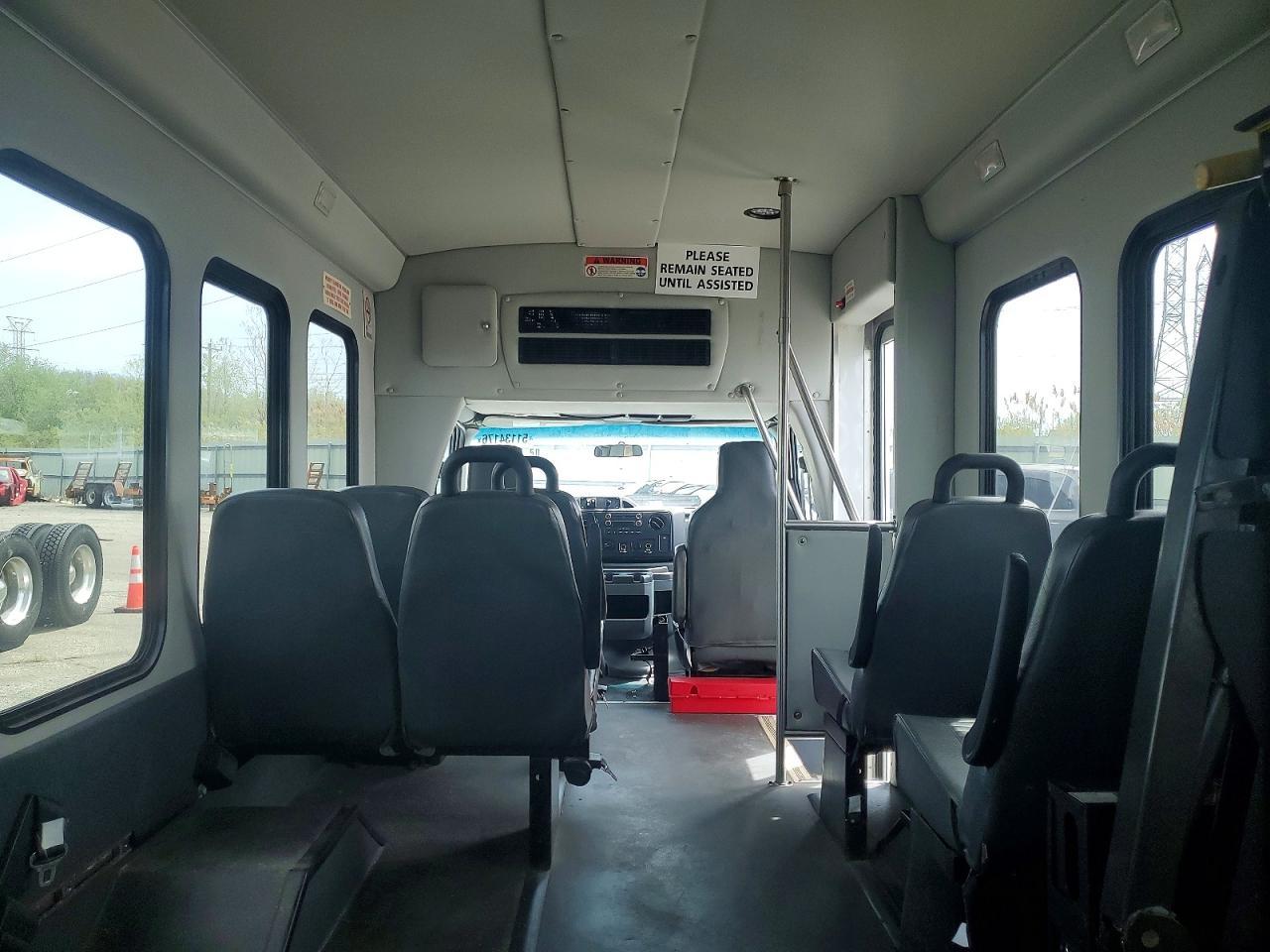 2014 Ford E350 Shuttle Bus