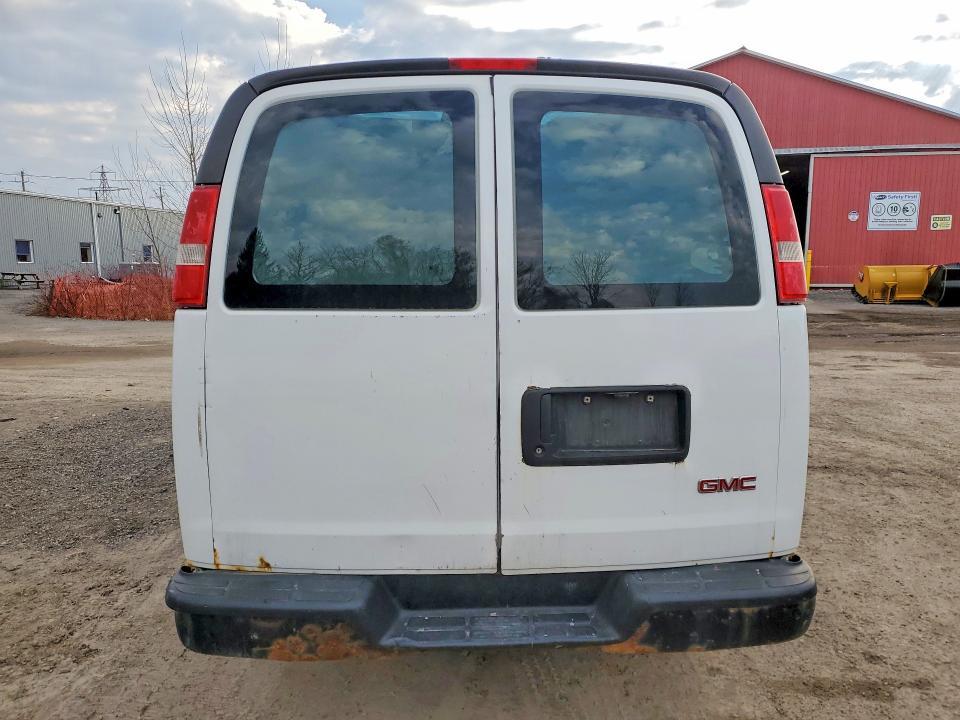 2016 GMC Savana G2500