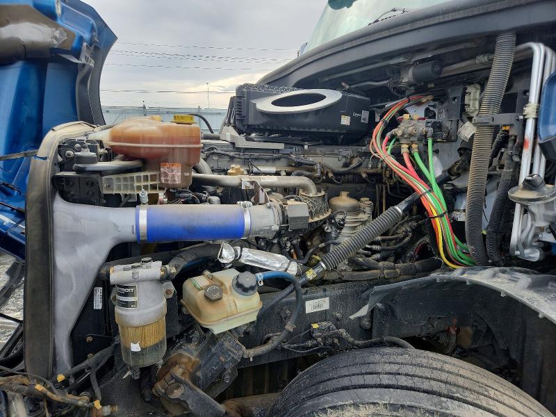 2020 Freigliner 2020 Freightliner Cascadia 126 Semi Truck