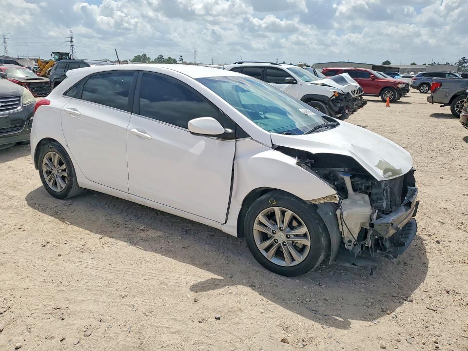2014 Hyundai Elantra gt Base
