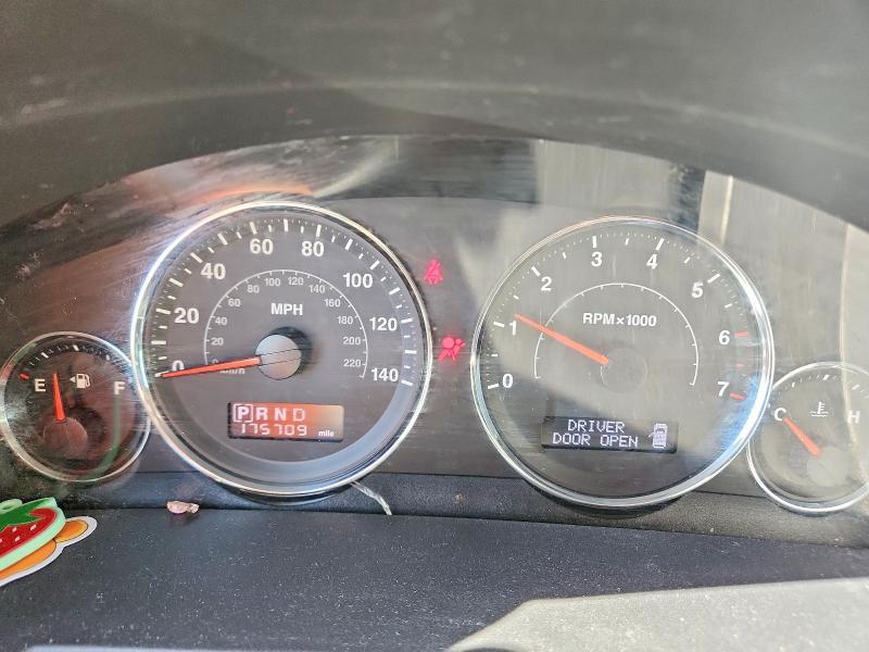 2008 Jeep Commander Sport