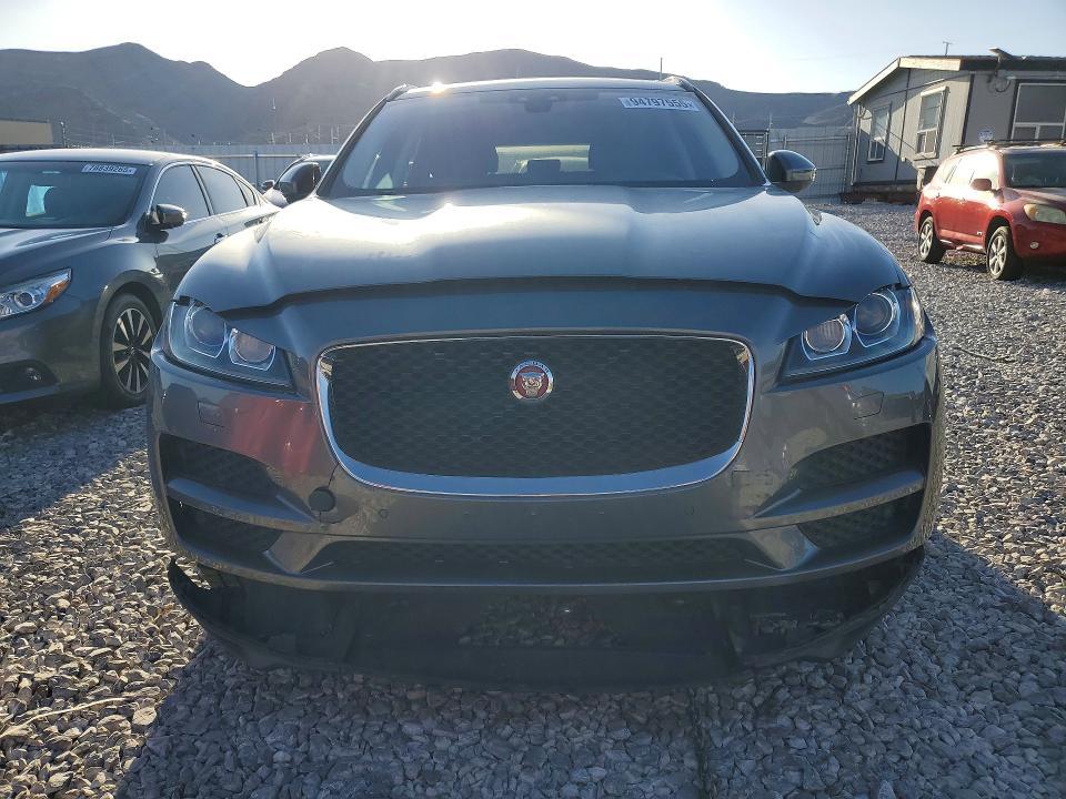 2017 Jaguar F-pace Premium