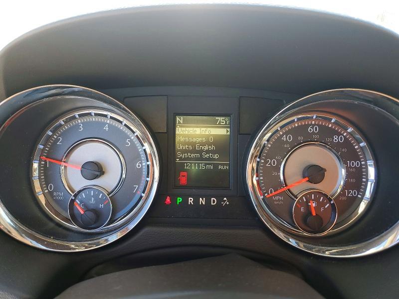 2012 Chrysler Town & Country Touring l