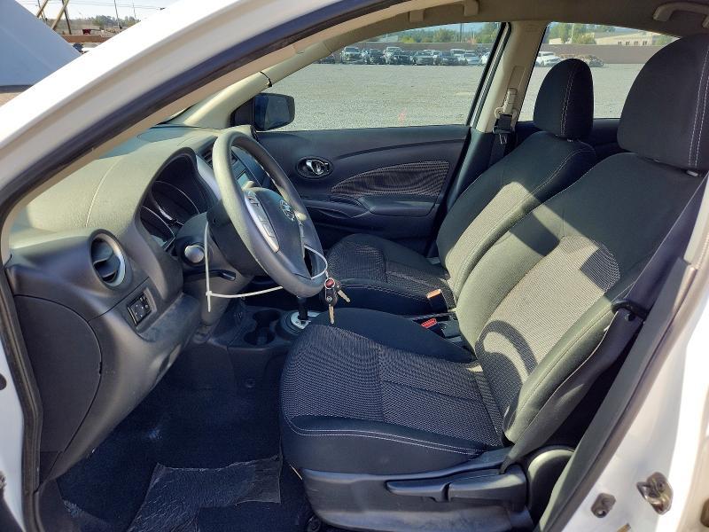 2018 Nissan Versa sv
