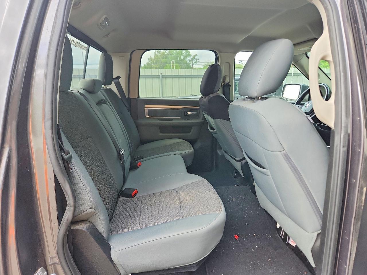 2016 Dodge RAM 1500 SLT