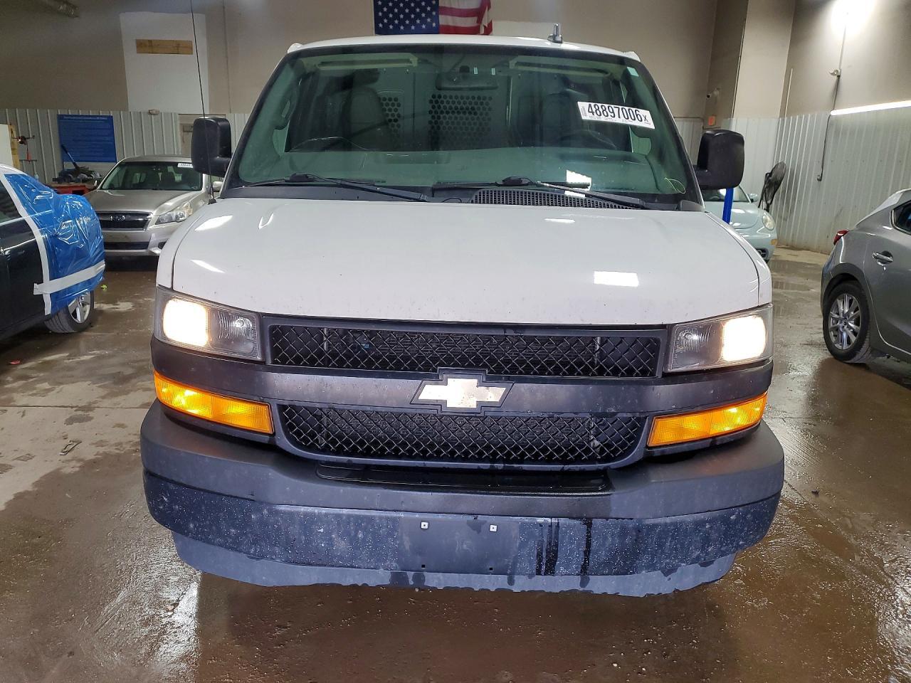 2018 Chev Express 2500