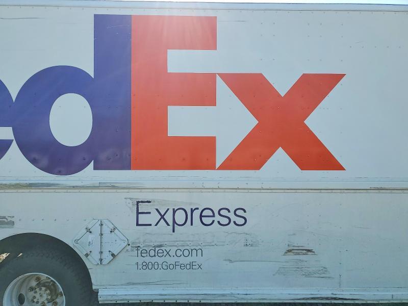 1999 Freightliner MT45G Delivery Truck