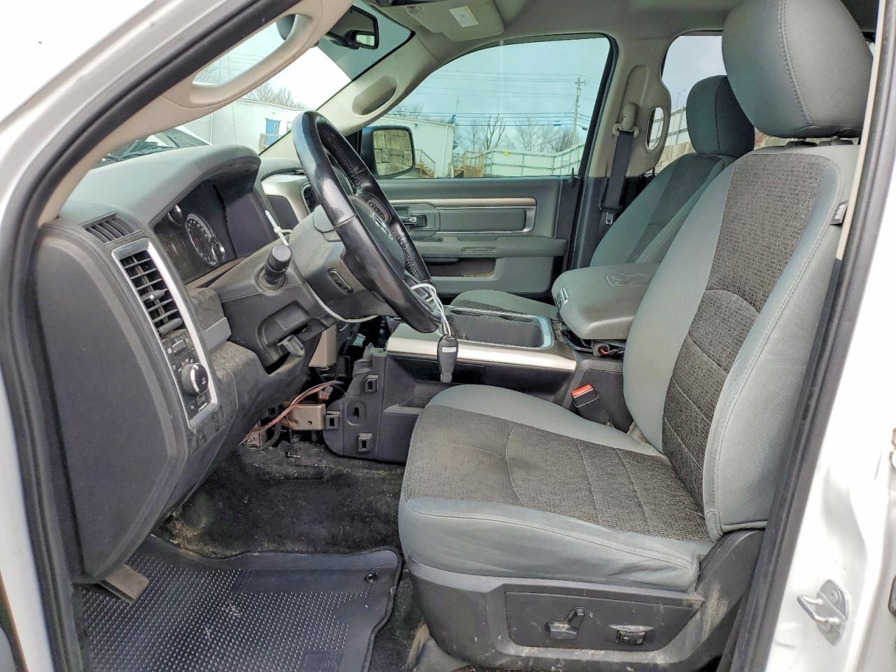 2016 Dodge RAM 1500 SLT