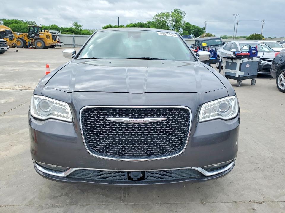 2017 Chrysler 300c