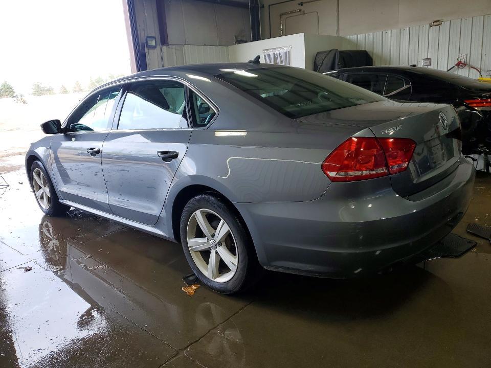 2015 Volkswagen Passat s
