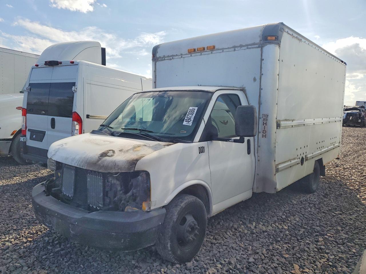 2004 GMC Savana BOX Truck