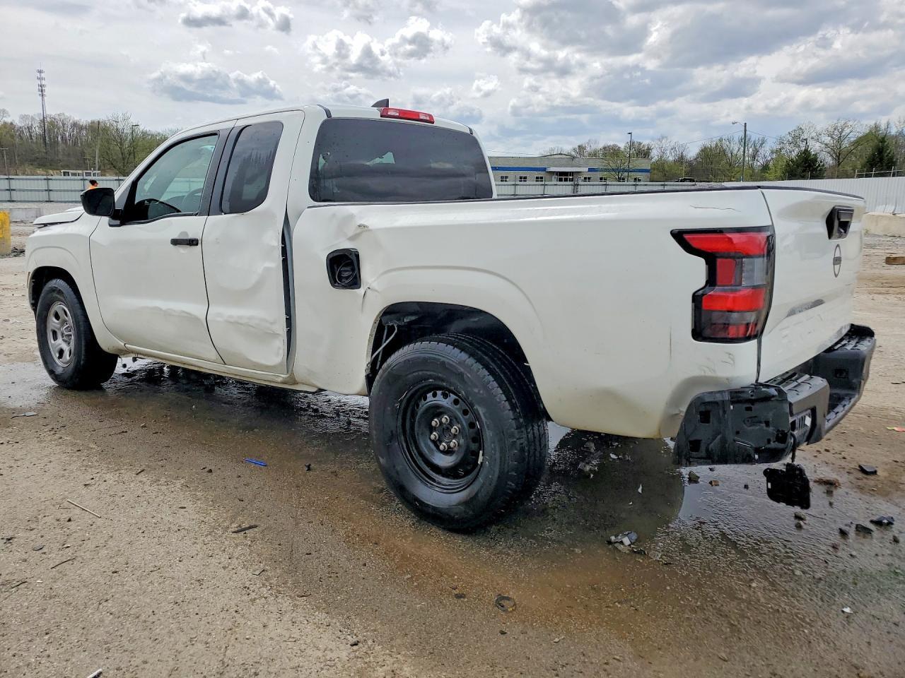 2024 Nissan Frontier S