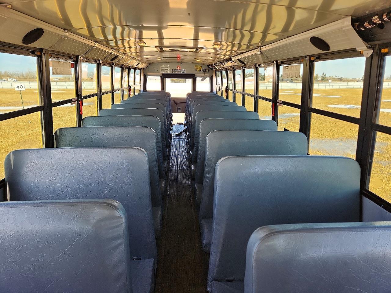 2011 Freightliner 2011 Thomas SAF-T-LINER C2-School Bus