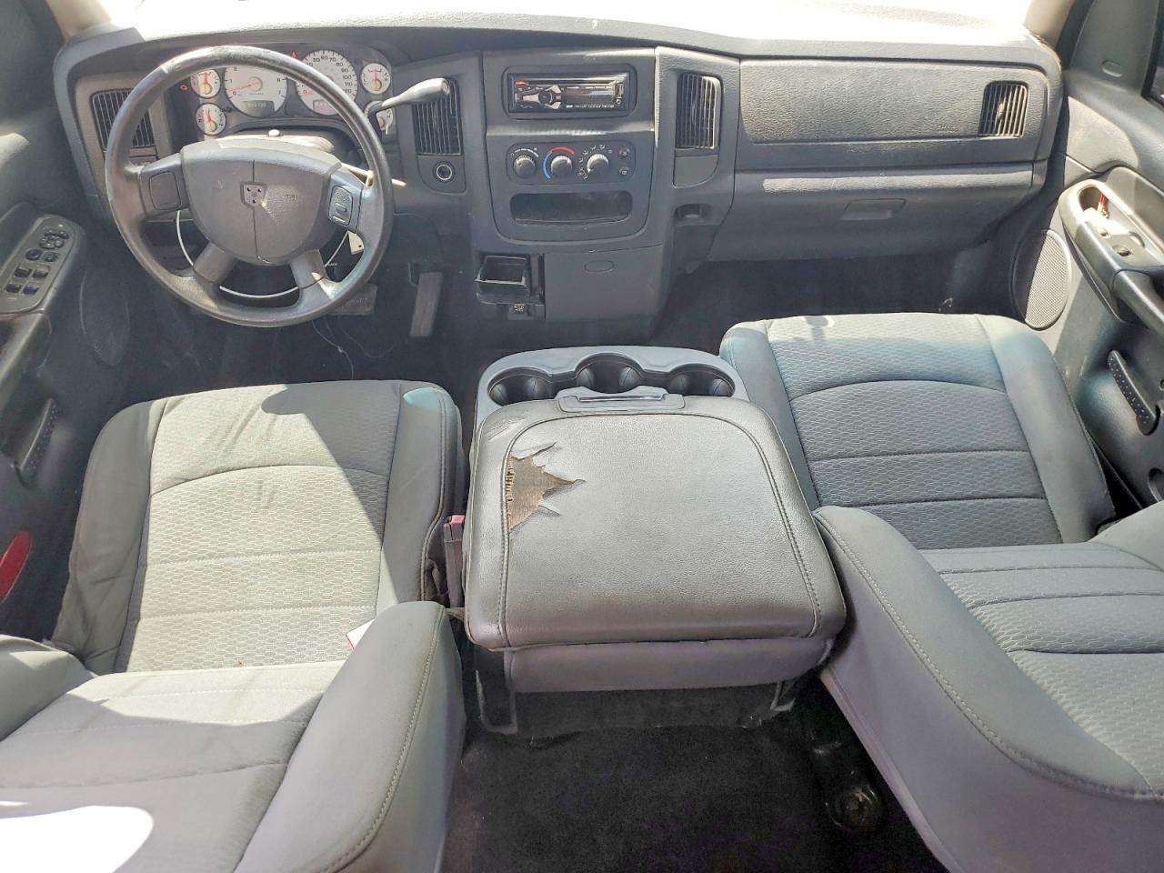 2004 Dodge RAM 1500 ST