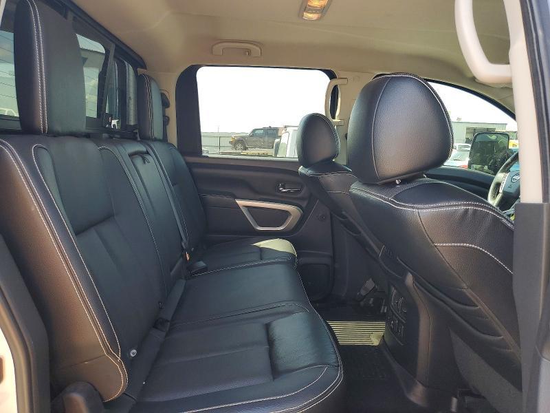 2017 Nissan Titan xd Pro-4x