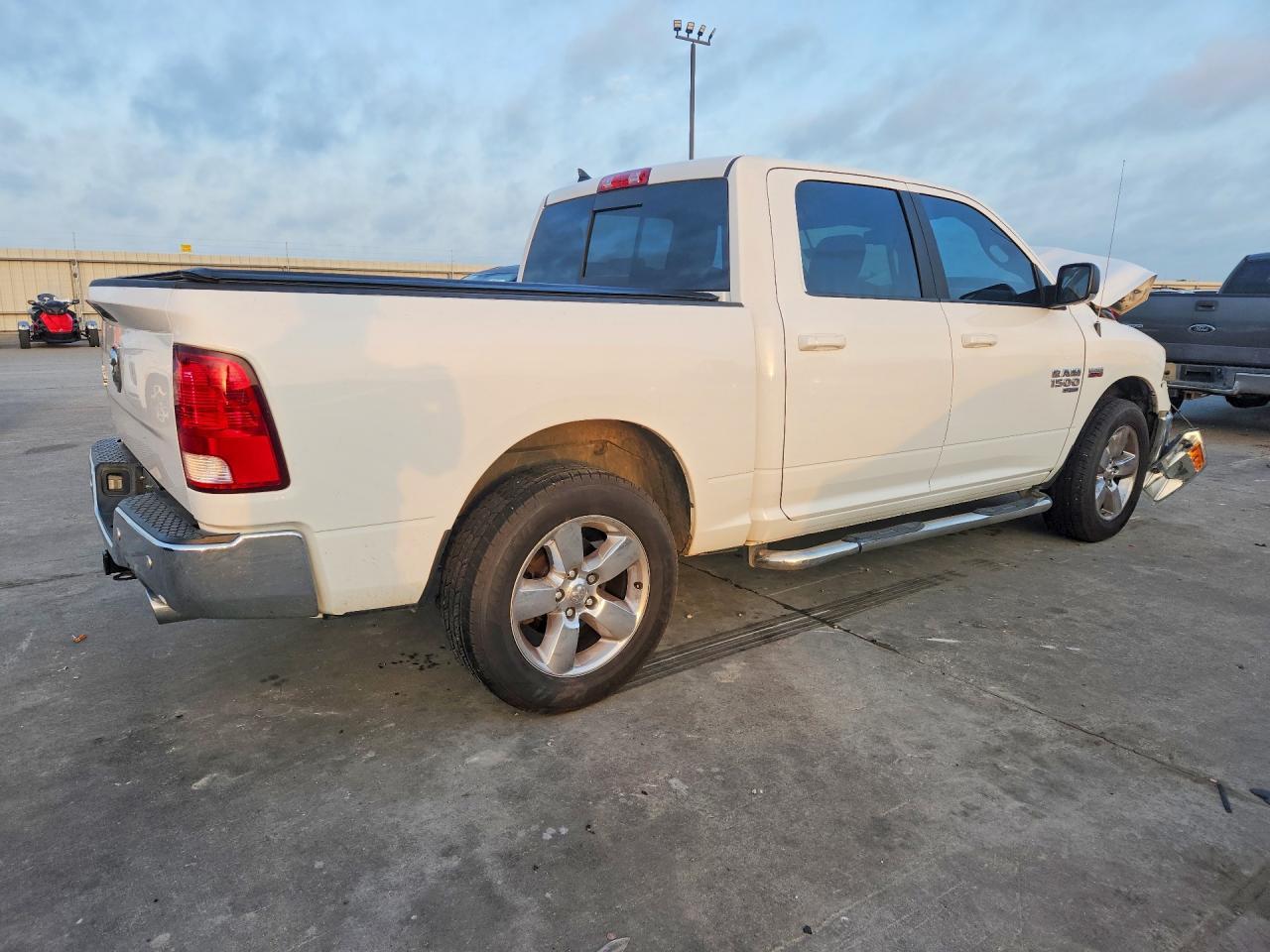 2019 Dodge RAM 1500 Classic SLT