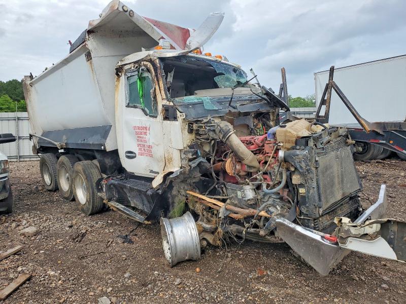 2017 Kenworth T880 Dump Truck
