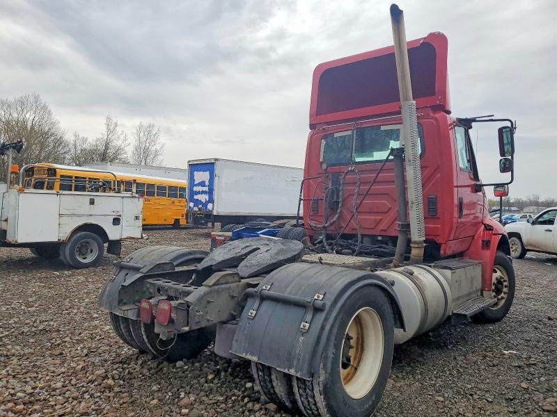 2017 International 8600 Semi Truck