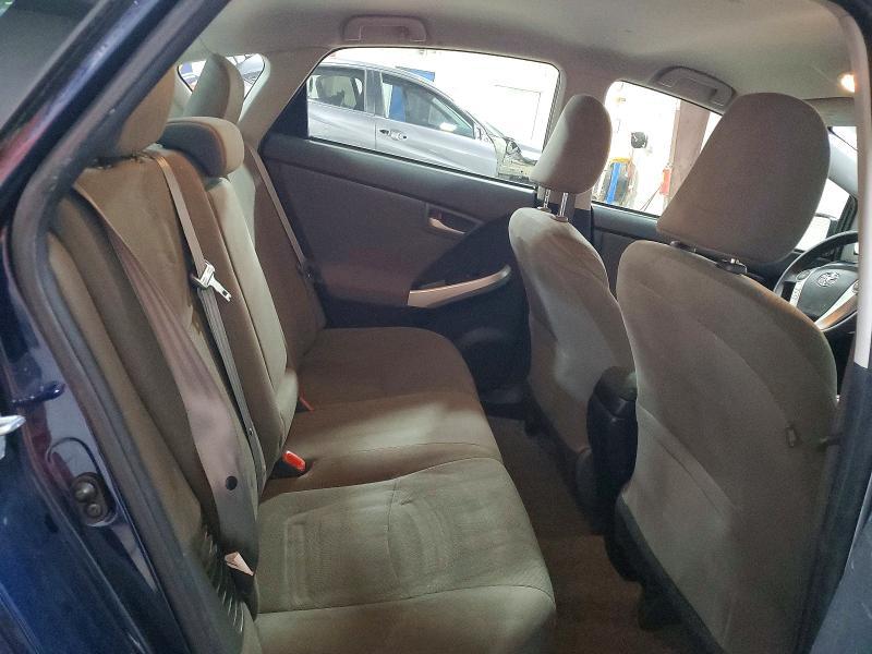 2015 Toyota Prius two