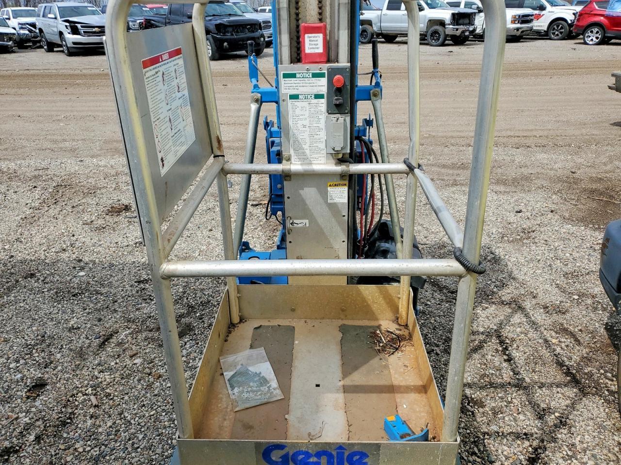 2003 Miscellaneous Equipment Genie