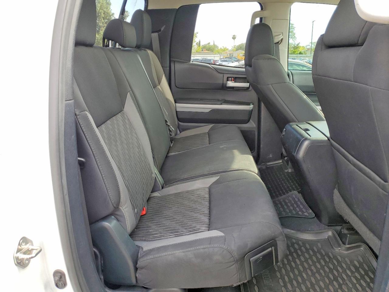 2014 Toyota Tundra SR5